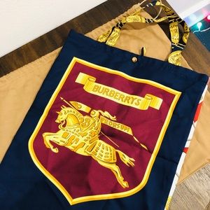 Burberry Luxurious Scarf Printed Silk Flat Tote